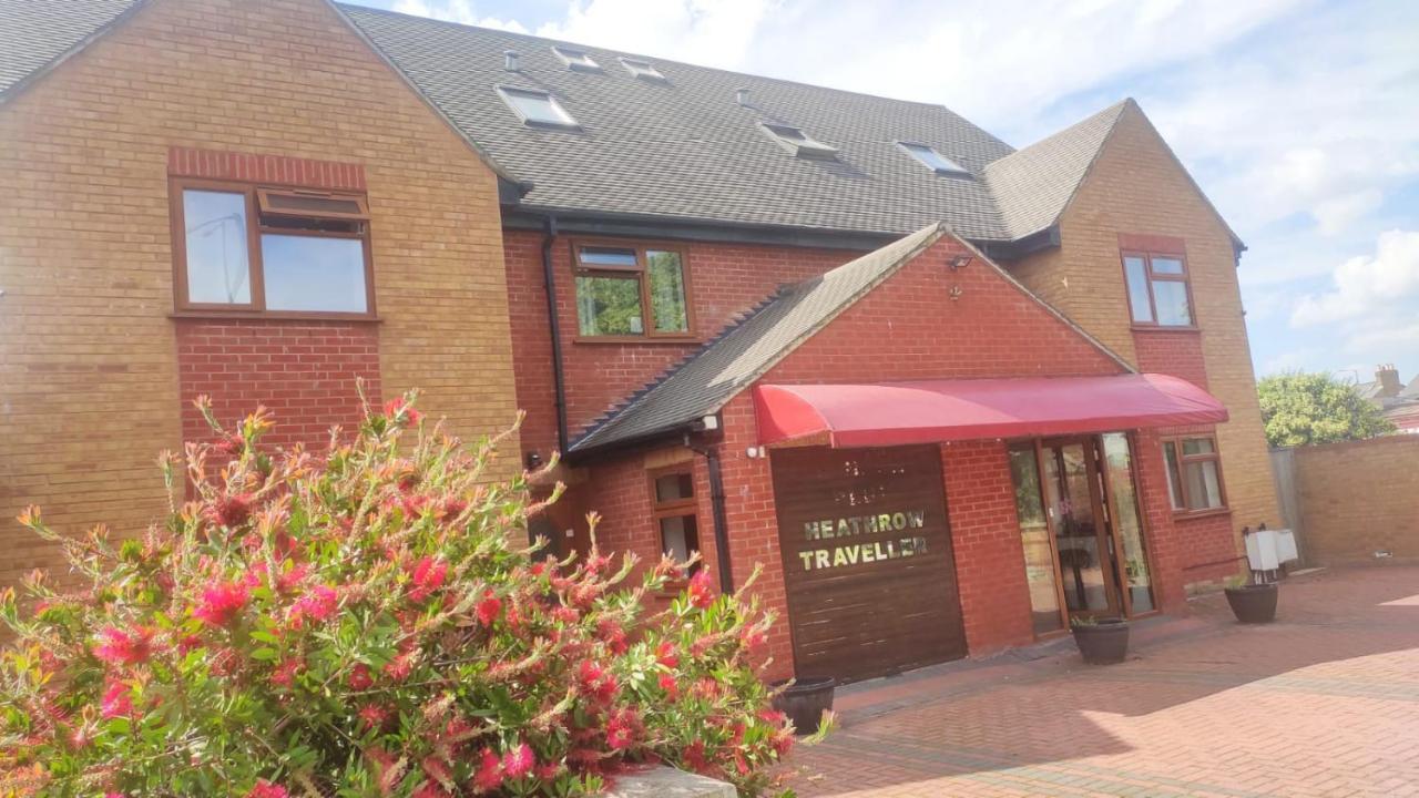 Heathrow Travellers Hub Bed and Breakfast Hounslow Exteriör bild