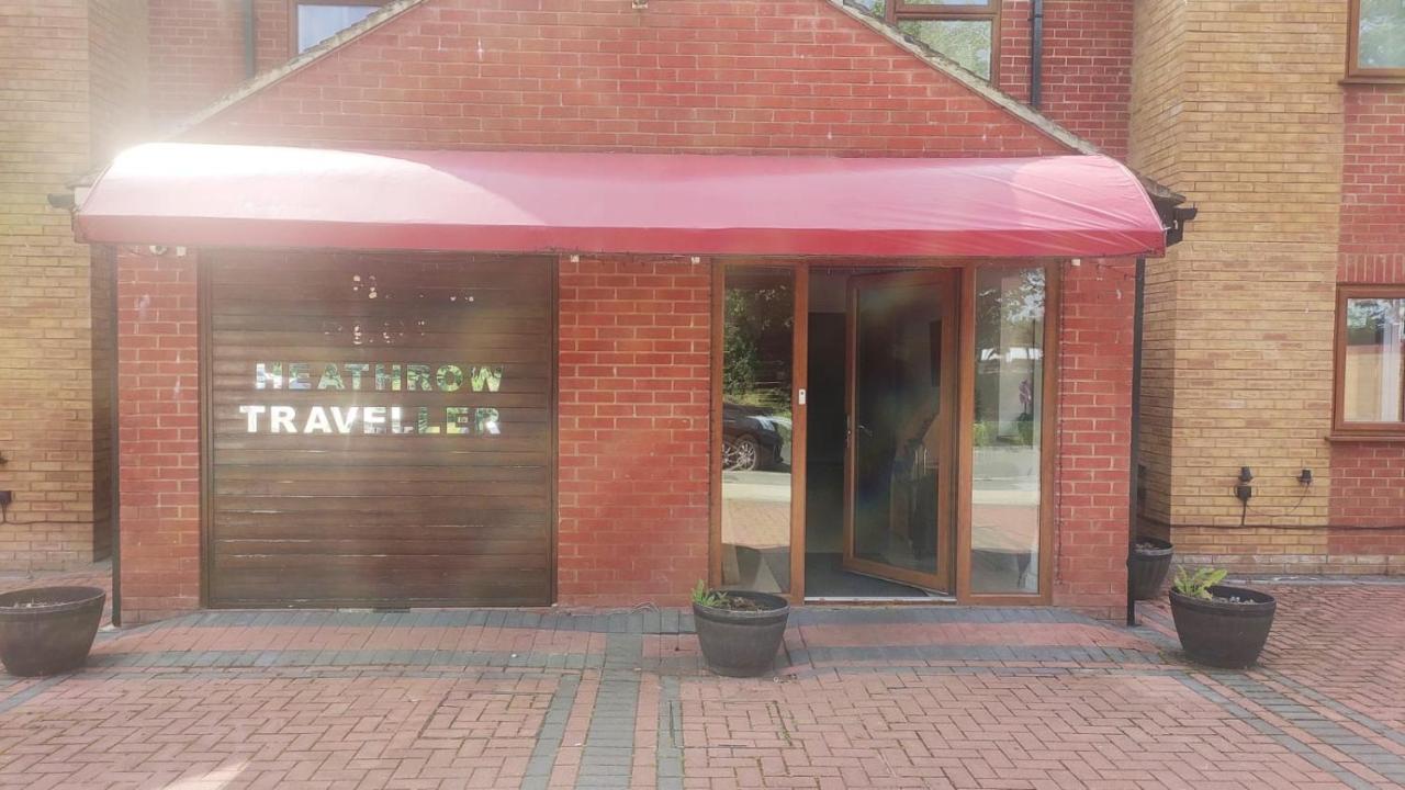 Heathrow Travellers Hub Bed and Breakfast Hounslow Exteriör bild